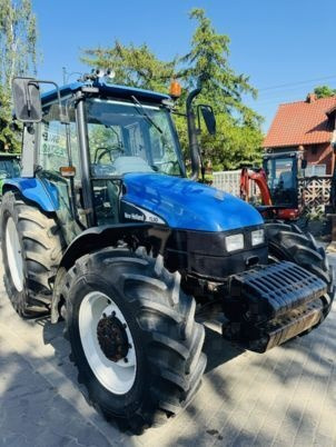 Tractor nuevo New Holland TL90: foto 8