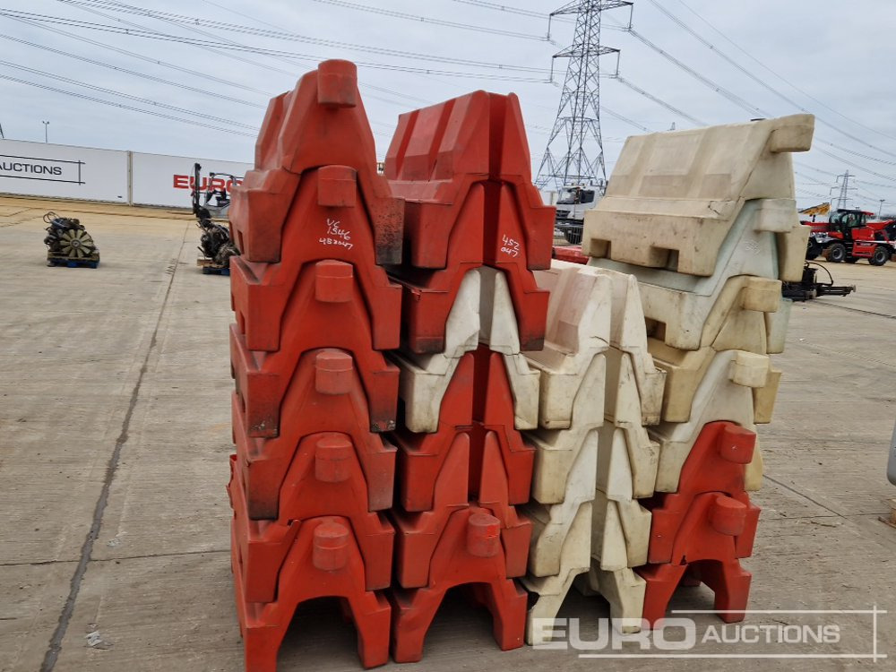 Equipo de construcción Bundle of Water Filled Barriers: foto 6