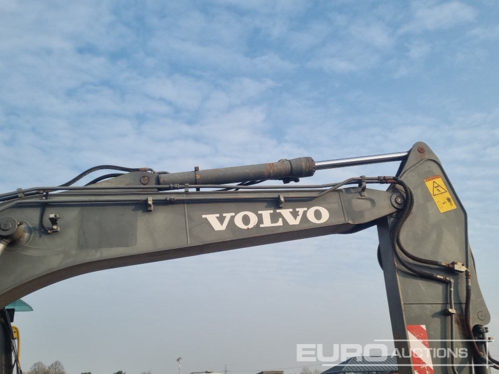 Excavadora de cadenas Volvo EC140BLC: foto 24