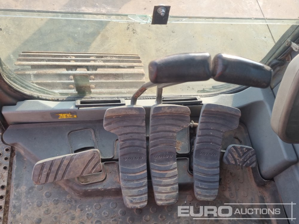 Excavadora de cadenas Volvo EC140BLC: foto 43