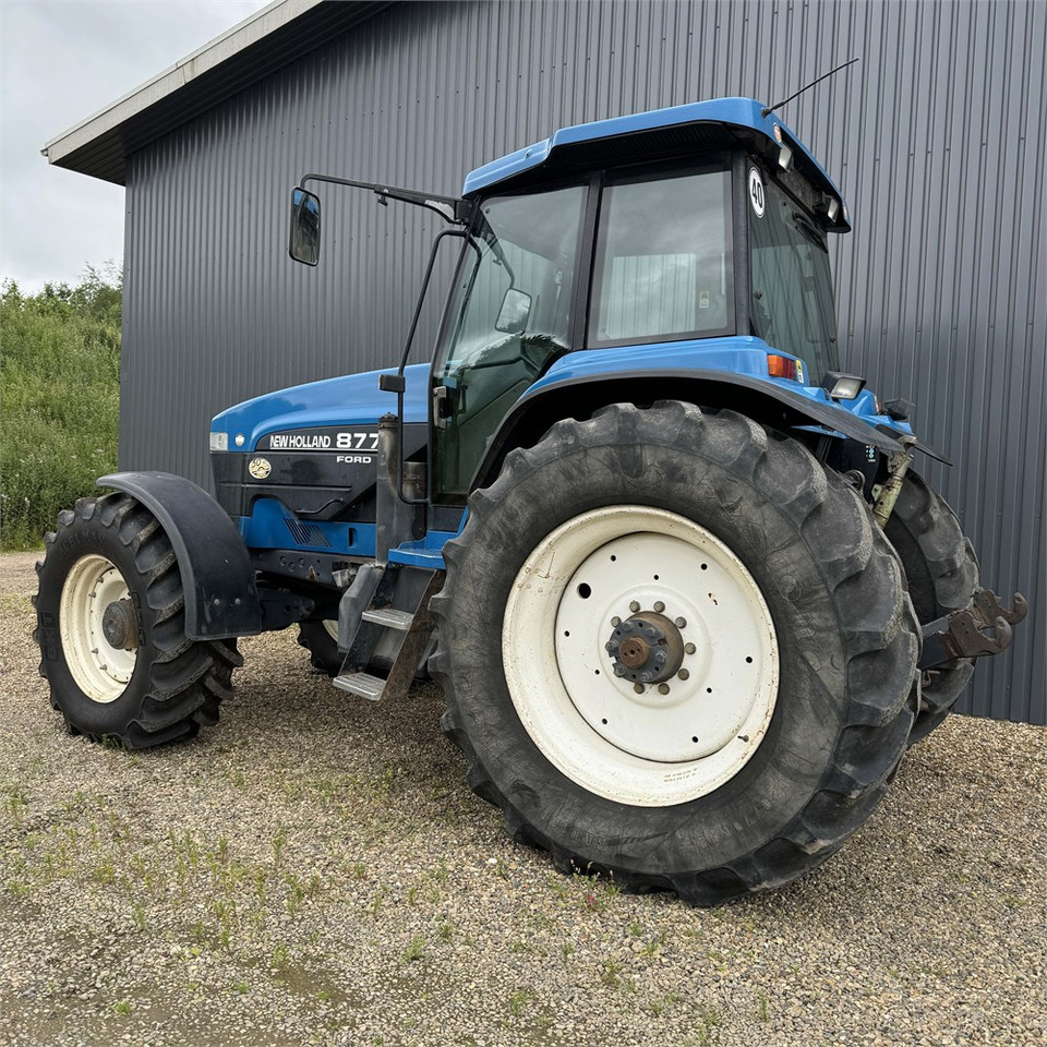 Tractor New Holland 8770: foto 8